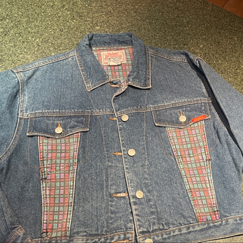 Vintage Jordache Cropped Denim Jacket with Plaid Accents Size Large